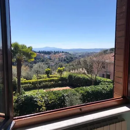 アパート Charming With View In 80 Sqm + Parking シエーナ
