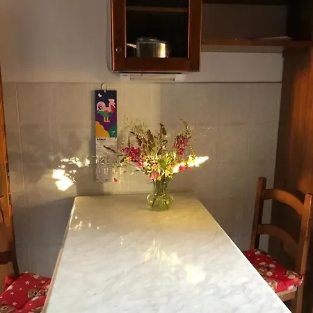 Charming With View In 80 Sqm + Parking سيينا
