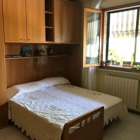 Charming With View In 80 Sqm + Parking * سيينا
